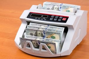 مقایسه اسکناس شمار های دستی و اتوماتیک